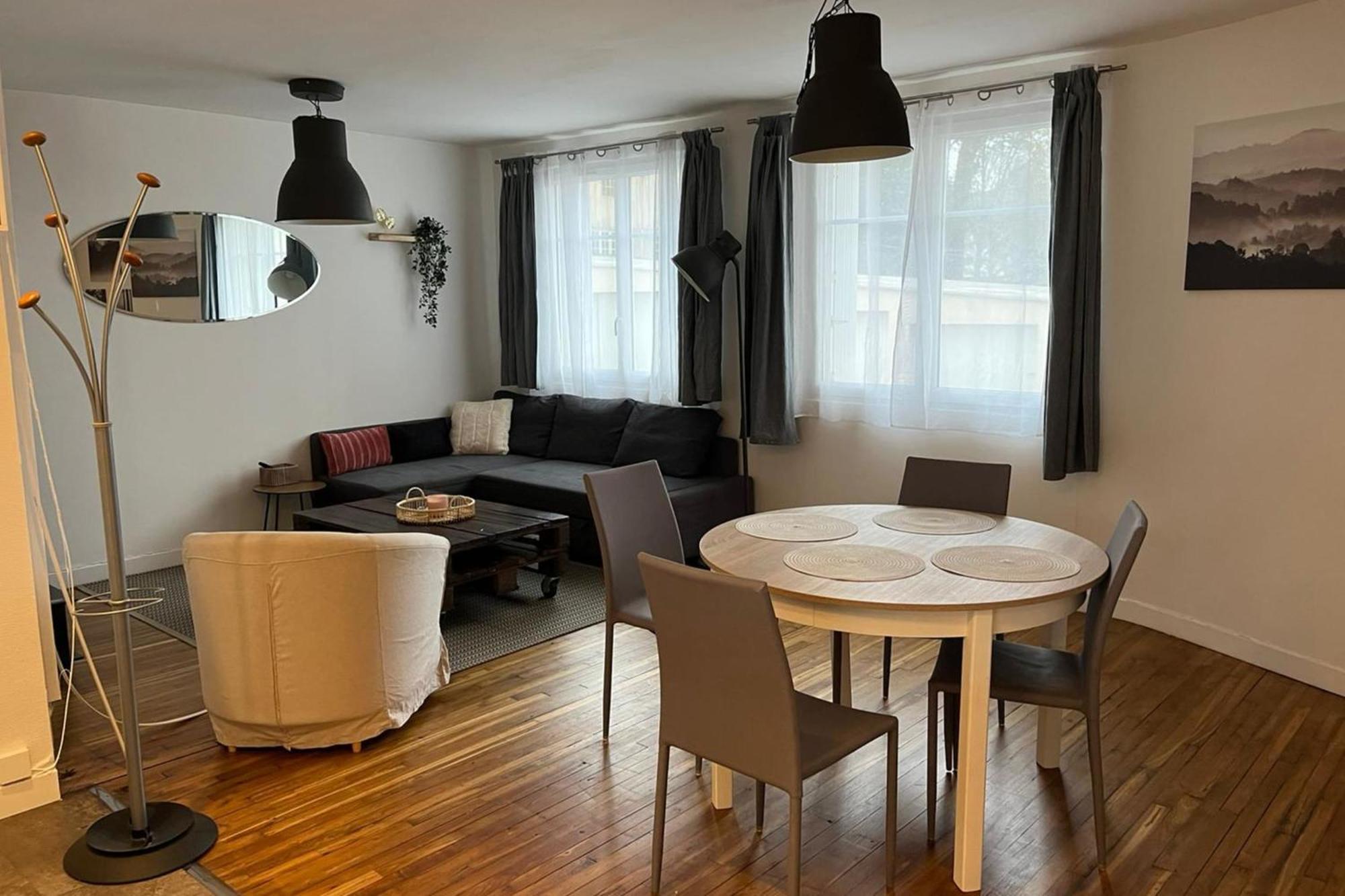 Ferienwohnung Charming Cozy Nest In Nantes Exterior foto